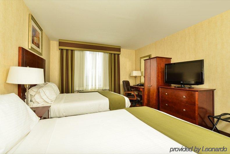 Holiday Inn Express Staten Island West, An Ihg Hotel New York Exterior photo