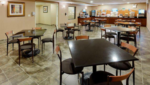 Holiday Inn Express Staten Island West, An Ihg Hotel New York Exterior photo